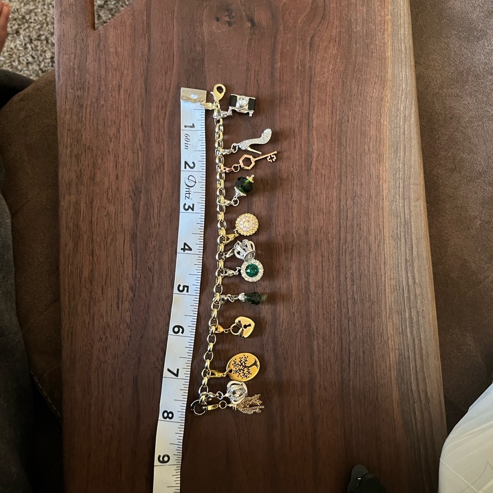 Origami owl bracelet in tone gold and silver/ 12 charms - Picture 13 of 15